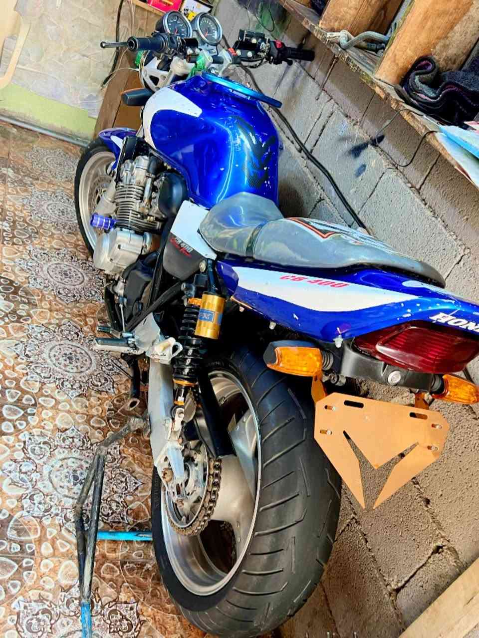 اعادة المنشور بسبب الوعود الكاذبه 
 سيبي فور 400 جيل ثاني هايبر اوراق كفاله كير ومكينه صافيه دراجه شلعه معدل 180 شرط دراجه ربع ما تذب عليه مكاني بابل مسيب دراجه مراوس او بيع سعر خاص ***********
