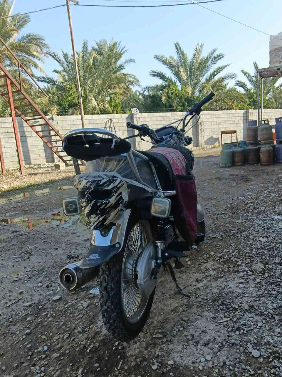 لبيع مستعجل علا بيعته دراجه نضيفه مديل 24/ 600 بيهه مجال 4 كير تانكي كشن ما صار شهر شتريته جديد  محتاج اريد بيعه ***********
