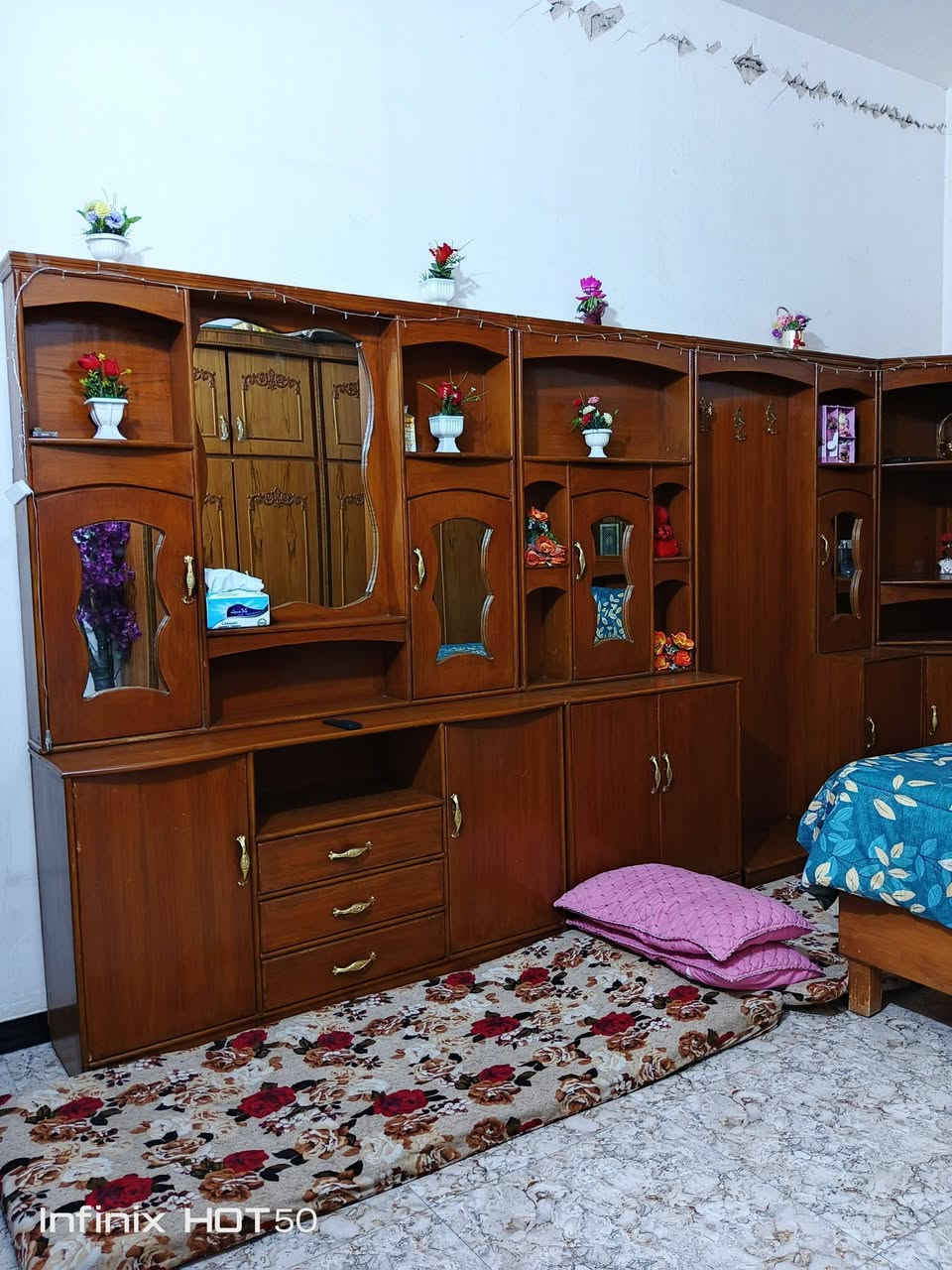 السلام عليكم غرفه نوم حطاطه بس الكنتور سوگي جديد سعرها 800 مكاني فلوجه مكلف بلنشر


**إذا كنت صاحب هذا الإعلان وتريد حذفه لأي سبب، رجاءا أرسل رسالة إلى الدعم الفني**