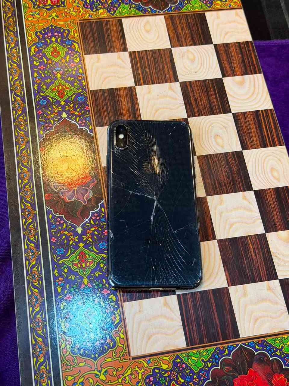 ايفون X عادي للبيع 
ذاكرة 256 تك سيم
مبدل فقط بطارية 100‎‎%
جهاز مكفول شرط
سعر 160 ومجال *********** موصل ايسر
