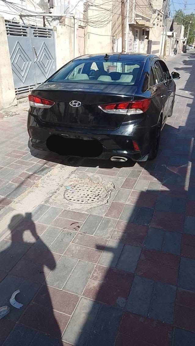 موديل 18 حادثة بمريكا كما موضح بالصورة 

بالعراق بالباب الخلف السايق بارد خفيف بيه كص بسيط جدا بالجه اليمنى للجنطة

الباقي مكفول

السيارة نظافة درجة اولى ادامة جديده تدفى تبريد مجاول بلكات باتري كله درجة اولى 

بسمي رقم كربلاء سنوية 2031

تراي شرط للبصرة وترجع اذا ادك دونز ترجع بانزين فقط محسن اخليله " موظف" 

السعر 120 قفل


**إذا كنت صاحب هذا الإعلان وتريد حذفه لأي سبب، رجاءا أرسل رسالة إلى الدعم الفني**