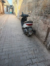 للبيع مكلف بنشر ماعرف لا سعرها ولا ايشي صاحبها ميعرف بامور النشر واني ...