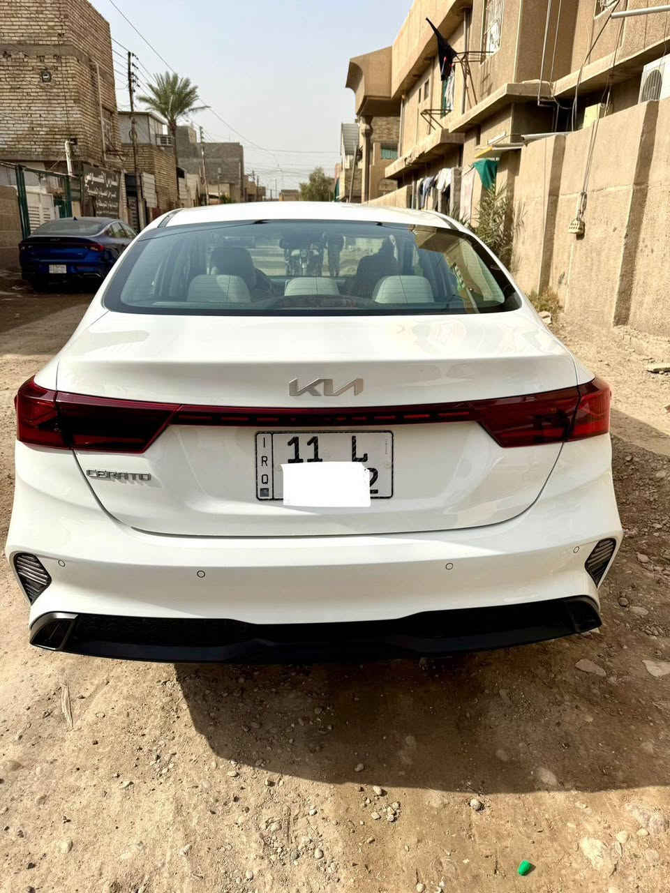 سلام عليكم سيراتو للبيع خليجي موديل ٢٤ مكفوله كفاله عامه من كلشي جديده جدا ماشيه ٢٥ محرك ٢٠٠٠ تحكمات ستيرن كشنات مخمل داخل بيجي شاشه بسمي تحويل مباشر سكن بغداد الغزاليه تلفون *********** السعر ١٨٢ وبيهامجال
