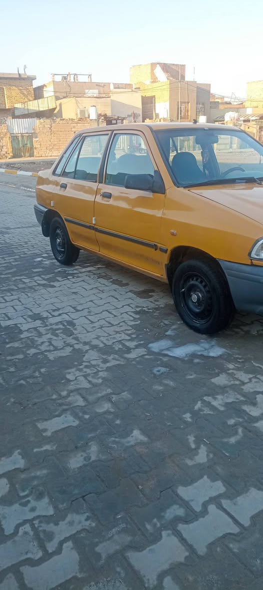 السلام عليكم سياره سايبه لل البيع مكفولة كفاله عامه موديل 13 سنويا جديده بسم ولد  جيراني رقم قادسيه حداديه جديد تبريد شغل مكينه كير مكفولات مكانه ديوانية السعر 30 بيه مجل رقم الهاتف لل الاستفسار ***********
