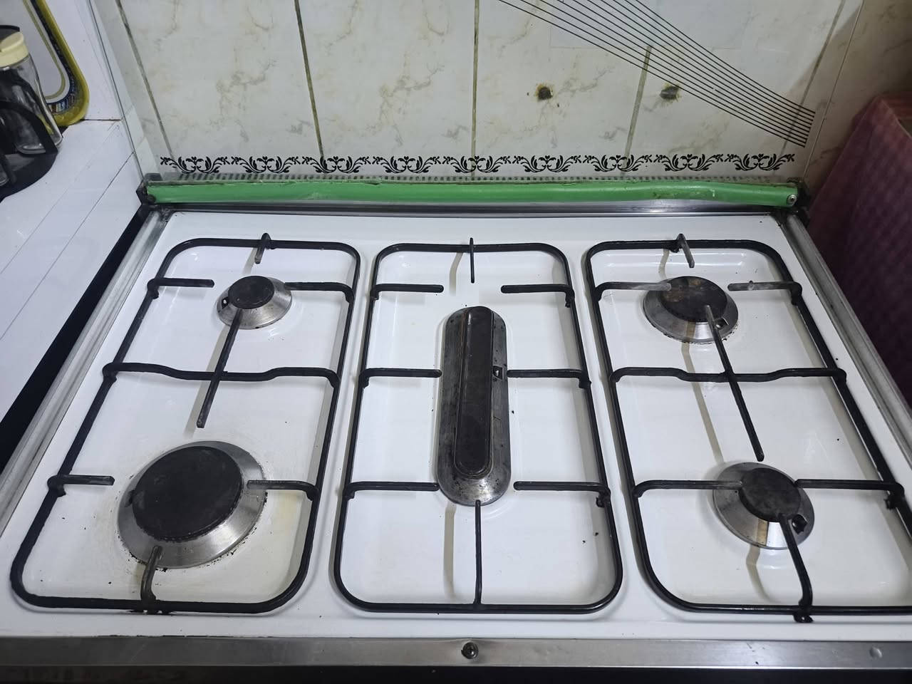 السلام عليكم  طباخ نضيف كلش وشغال اي خلل ما بي ناره تخبل (عشتار) عنواني بغداد جديده سعر 200وبي مجال
***********
