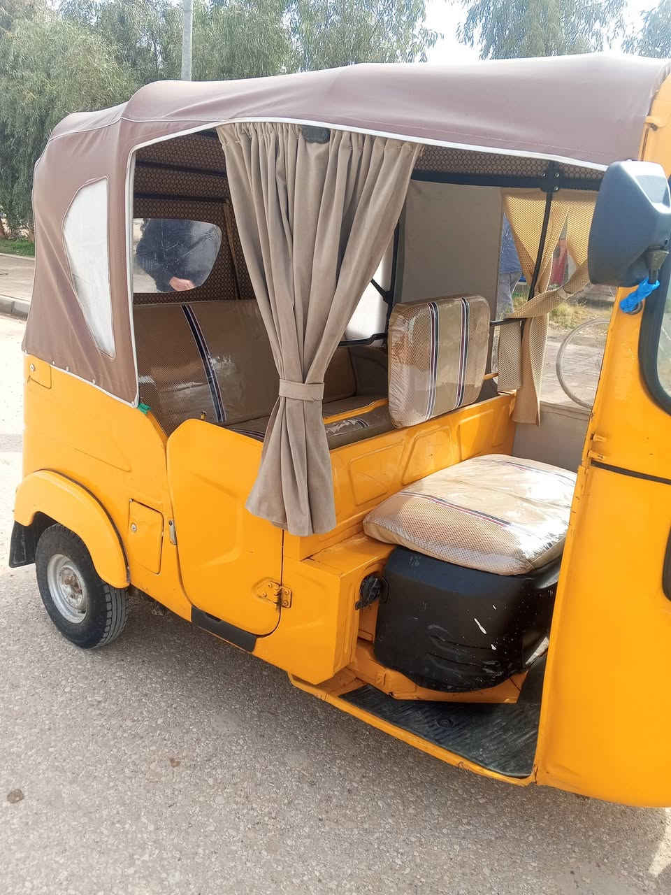 السلام عليكم تكتك موديل 21اوراق تكتك خير من الله محرك لا تنقيص ولا تبخير اوراق بيها نقص   رقم غلط السعر 5 وبيها مجال اللاستفسار الاتصال على ***********
