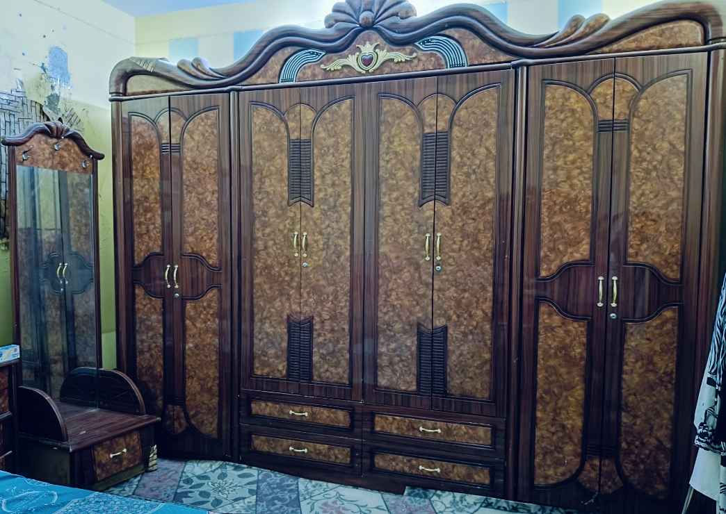 غرفة نوم مستعمله بسعر750الف 
تحتوي على
ميزمرايه يحتوي ع خدوش 
وكنتور كبير وخشب ثقيل يحتوي ع خدش بلطرف 
وزاوية طويله تحتوي مراءاة
سرير كبير مع مندر قوي قليل مستعمل 
صناعه ماليزي البصرة, العراق


**إذا كنت صاحب هذا الإعلان وتريد حذفه لأي سبب، رجاءا أرسل رسالة إلى الدعم الفني**