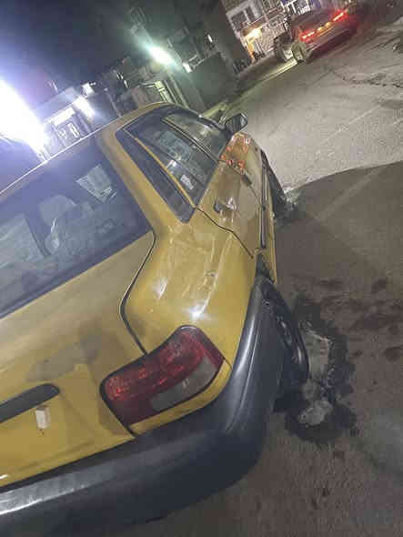 السلام عليكم سايبة موديل2012سيارة بلادية كل شي مابدل بيه تبريد شغال لايت زنون سنتر لوك تخم تاير جديد السعر27 بغداد الدوره الرقم ***********
