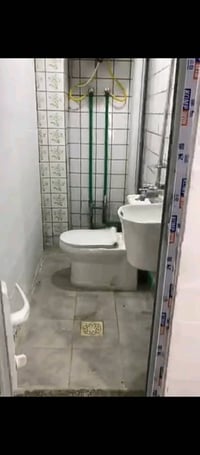 بيت للايجار مساحه 80 متر يحتوي على كراج سياره مطبخ وكعده وغرفه نوم خدم...