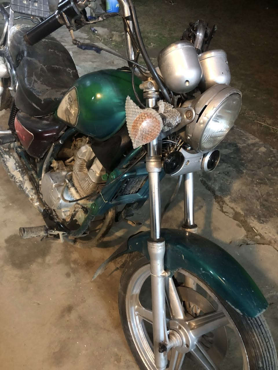 السلام عليكم هارلي للبيع محرك 4ولف السعر350وبيه مجال او مراوس اعنوان الضلوعيه الحردانيه رقم الموبايل***********
