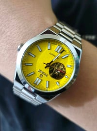 ساعة ماركة سڤيستون Sveston ✨تميز وأناقة تلفت الأنظار!✨ ⌚ تتميز هذه الس...