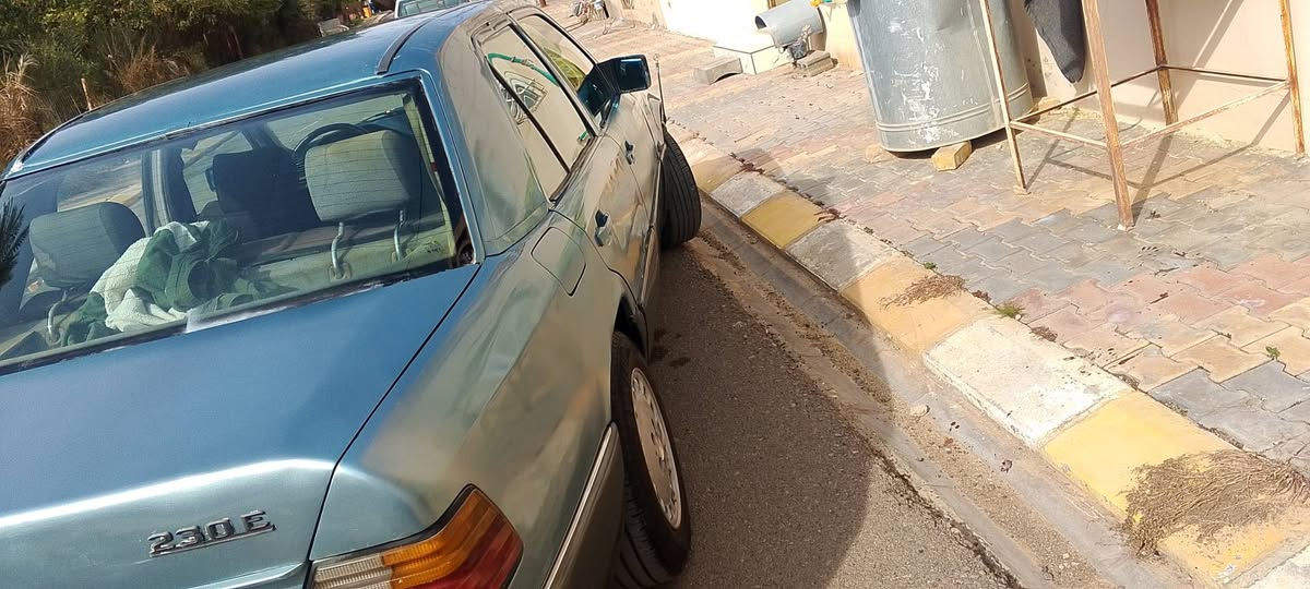 سلام عليكم مارسدس دب موديل 88 سنويه جديده لحد 2028 سياره حلوه جاهزه من كل شي دبلات قواعد جدد بلادي كهربائيات كله شغاله كير ومحرك بطه 2500 شرط ترايك وين ما تريد رقم انبار مشروع وطني تحويل وين ما يعجبك صبغ فقط لجماليه سعر 38 وبي مجال موجوده بديالى السعديه وهذا رقمي ***********
