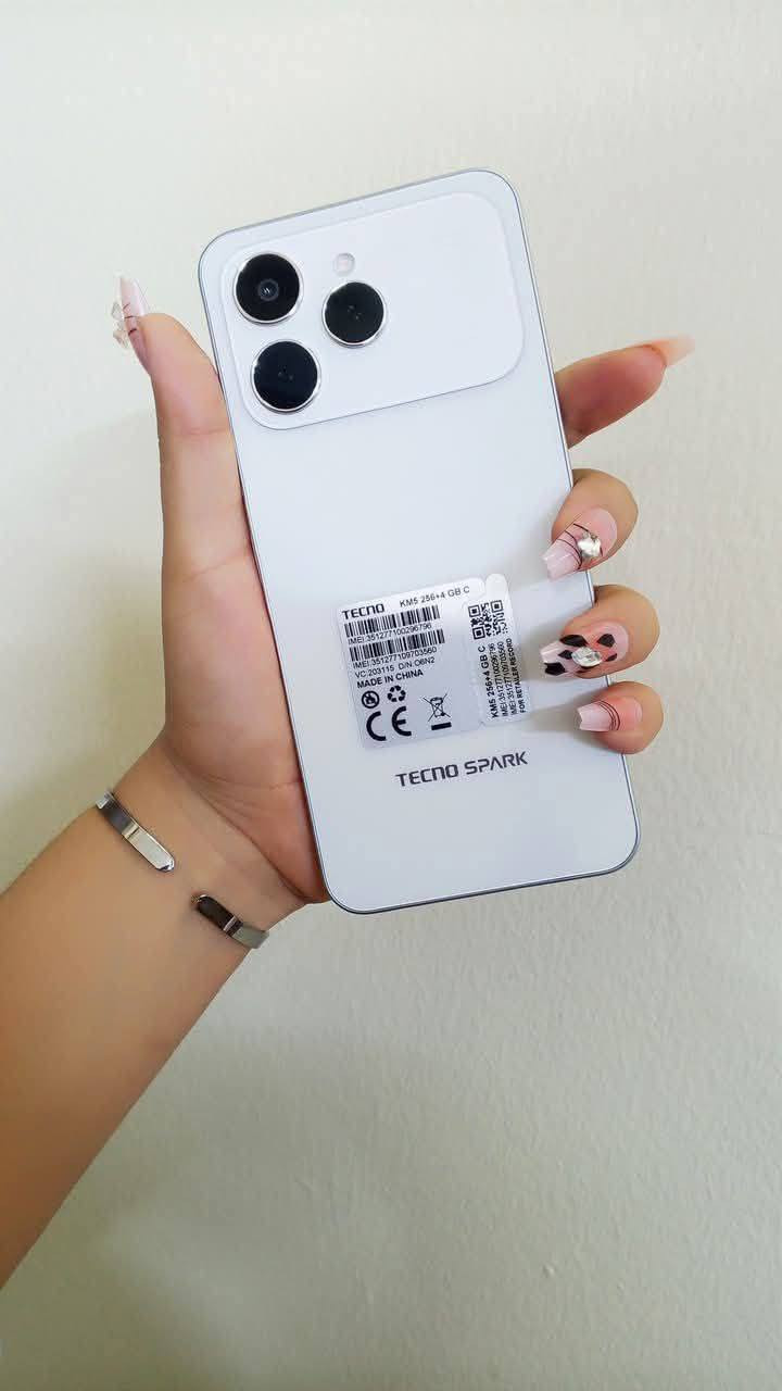 سلام عليكم جهاز للبيع سبارك 40 جهاز نضيف ذاكره 256غراضه كامله صارله اسبوعين من مشتري جهاز بجيس ديل خط شاشه 120هيرتز بطاريه 5200ملي امبير جهاز مفول مواصفات للاخير ونظافته 1000%
مكاني نجف


**إذا كنت صاحب هذا الإعلان وتريد حذفه لأي سبب، رجاءا أرسل رسالة إلى الدعم الفني**