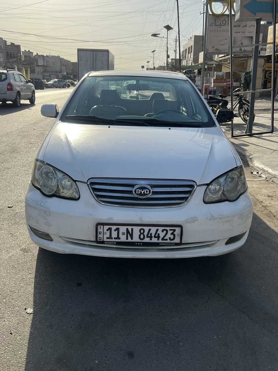 سلام عليكم 
بي وايدي f3 2013
السياره لا ضربه ولا صبغ بيهه هلالات معمره ودوسه جهه الصدر فقط بدون صبغ السياره كير مكينه تبريد تخم تاير كله جدد
اي نقص مابيهه كبل للشارع للبيع فقط مكاني بغداد  حي العامل شارع السكلات السعر58 وبيهه مجال بسيط 
***********
