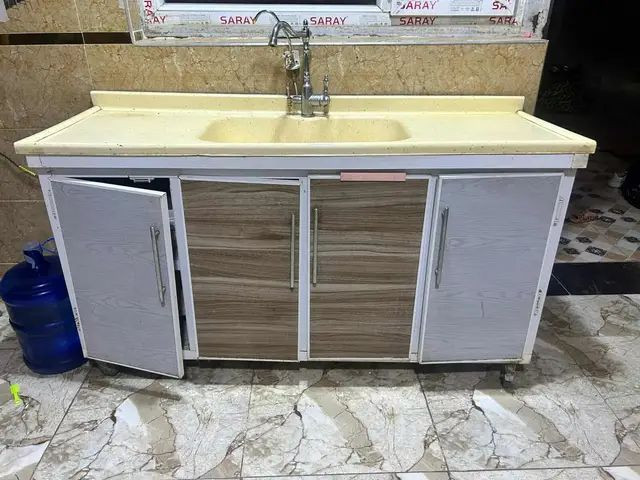 كا ونتر  وملحق  وسنك  سعر٢٧٥ وبي مجال مكان حي العسكري الاول


**إذا كنت صاحب هذا الإعلان وتريد حذفه لأي سبب، رجاءا أرسل رسالة إلى الدعم الفني**