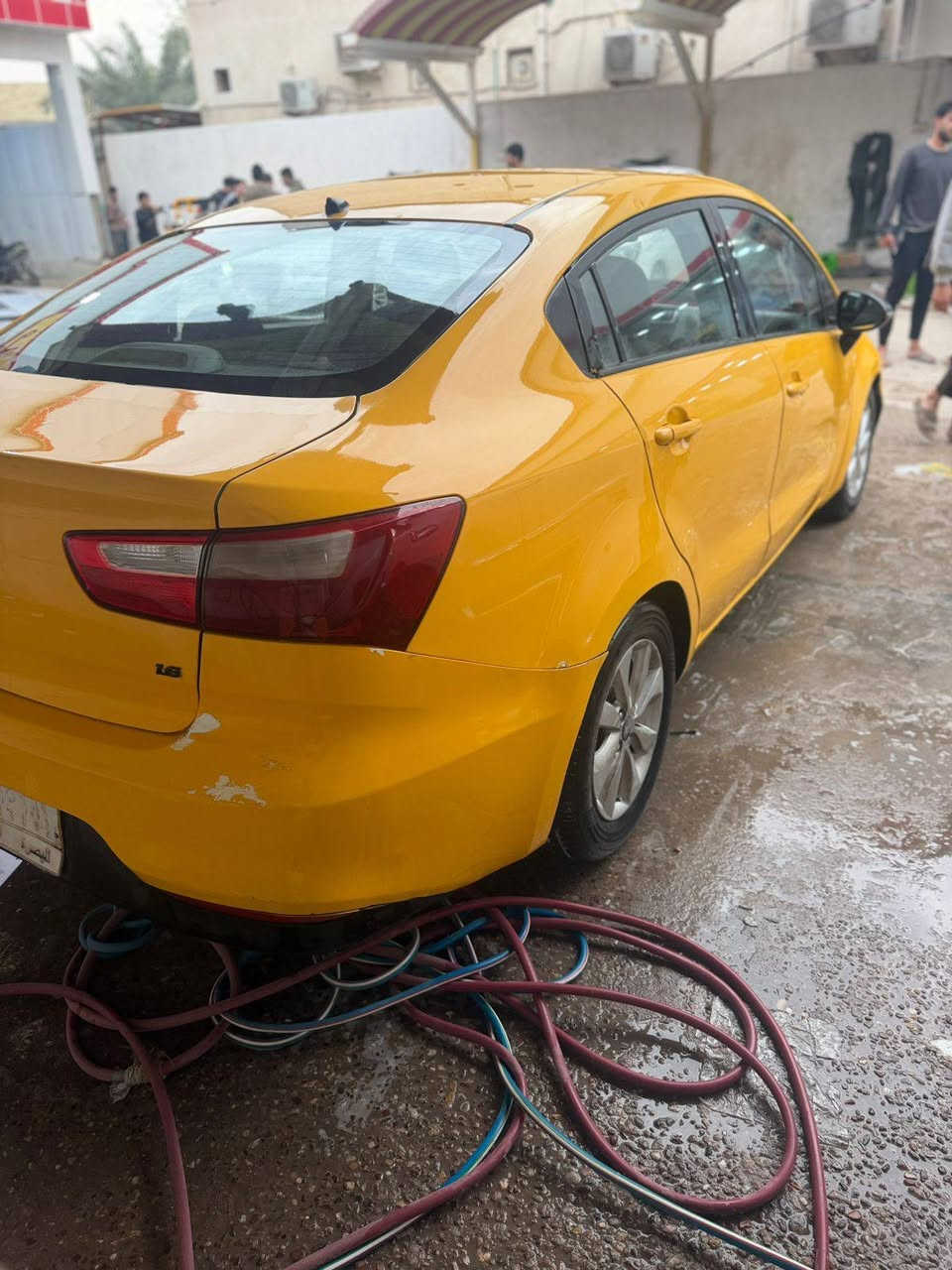 السلام عليكم كيا ريو موديل 2016 وارد خليجي محرك يبخر باسم الشركة الدولية مكان البصرة  التنومه الصالحيه السعر ٧٠ ورقة بيها مجال ***********
