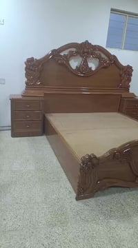 للبيع غرفه ٦ ابواب ملحق النظافه ٩٠ بل ميه شغل عراقي توج سوري الغرفه مس...