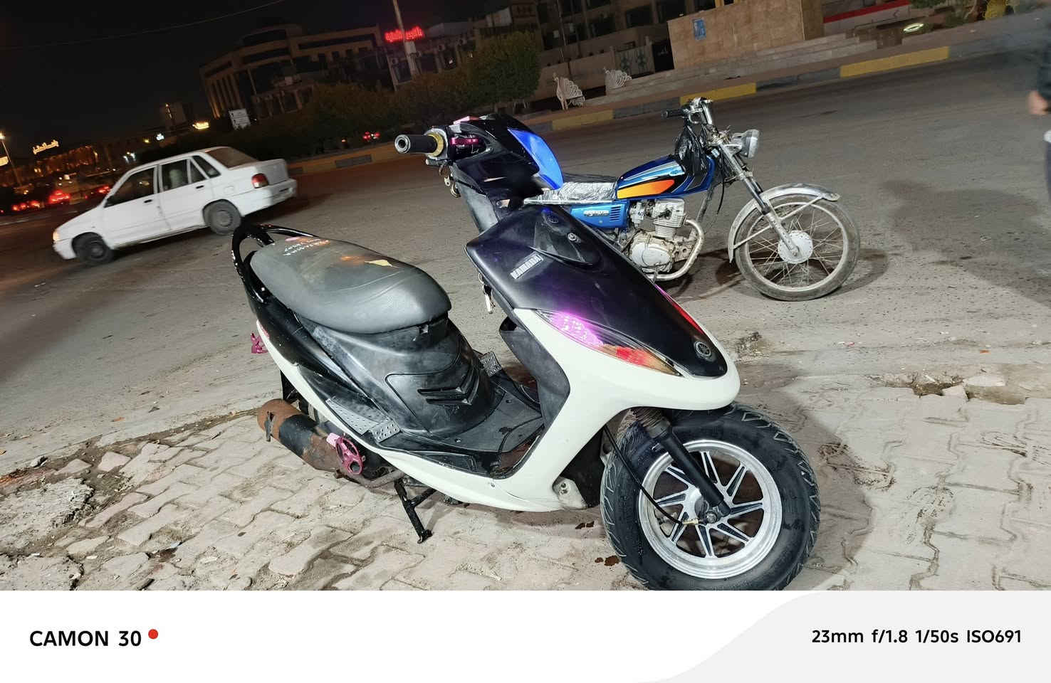 مرحبا ماكس عدله كفاله كلهه شغاله وما مفتوحه شلعه معدل خير من الله كهرباياتهه كلهه شغاله سلف هندر عليه سبع ألوان اشاير هورن عينه عداد السرعه كيج بانزين قفل سكان قفل صندوك صطاب ويل كب نجمه  بصره بس بيهه دخان خفيف بصره جمهوريه السعر ٧٠٠ وبيهه مجال قليل ***********
