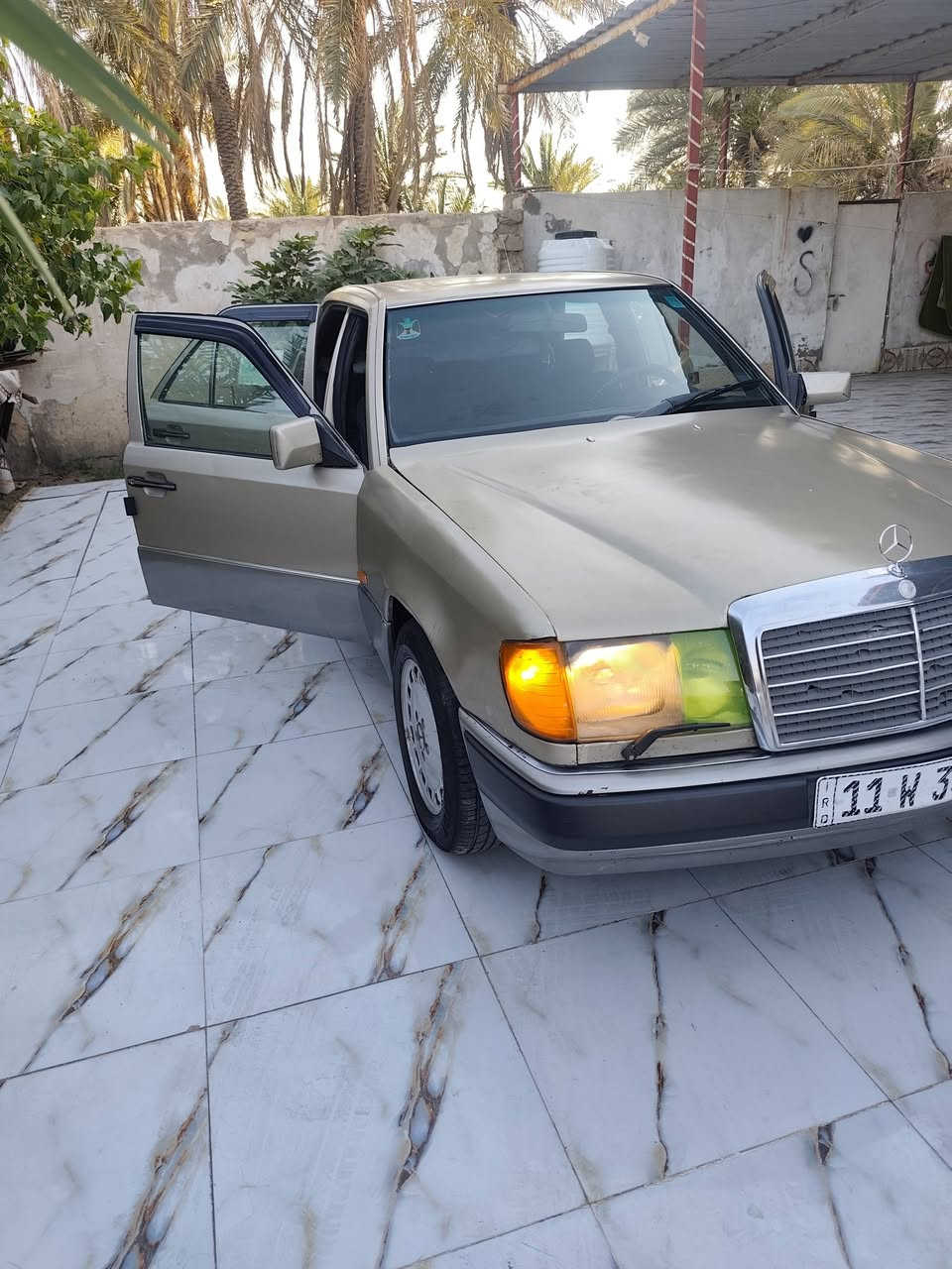 يا الله سلام عليكم مرسيدس موديل 1990 ساره كفاله ضربه وكص ونقل ولعيب شرعي  تخم تاير حداده امامي خلفي جدده مكينه 2500 بطه جام كهرباء مسجل بلوتوث 4سماعات مظخم اريدل وين سويج سنتر لوك رقم بغداد نكليزي تحويل مباشر سنويه 203
سعر 58وبيها مجال شراي بل خدمه مكان البصره القرنه رقم ***********
