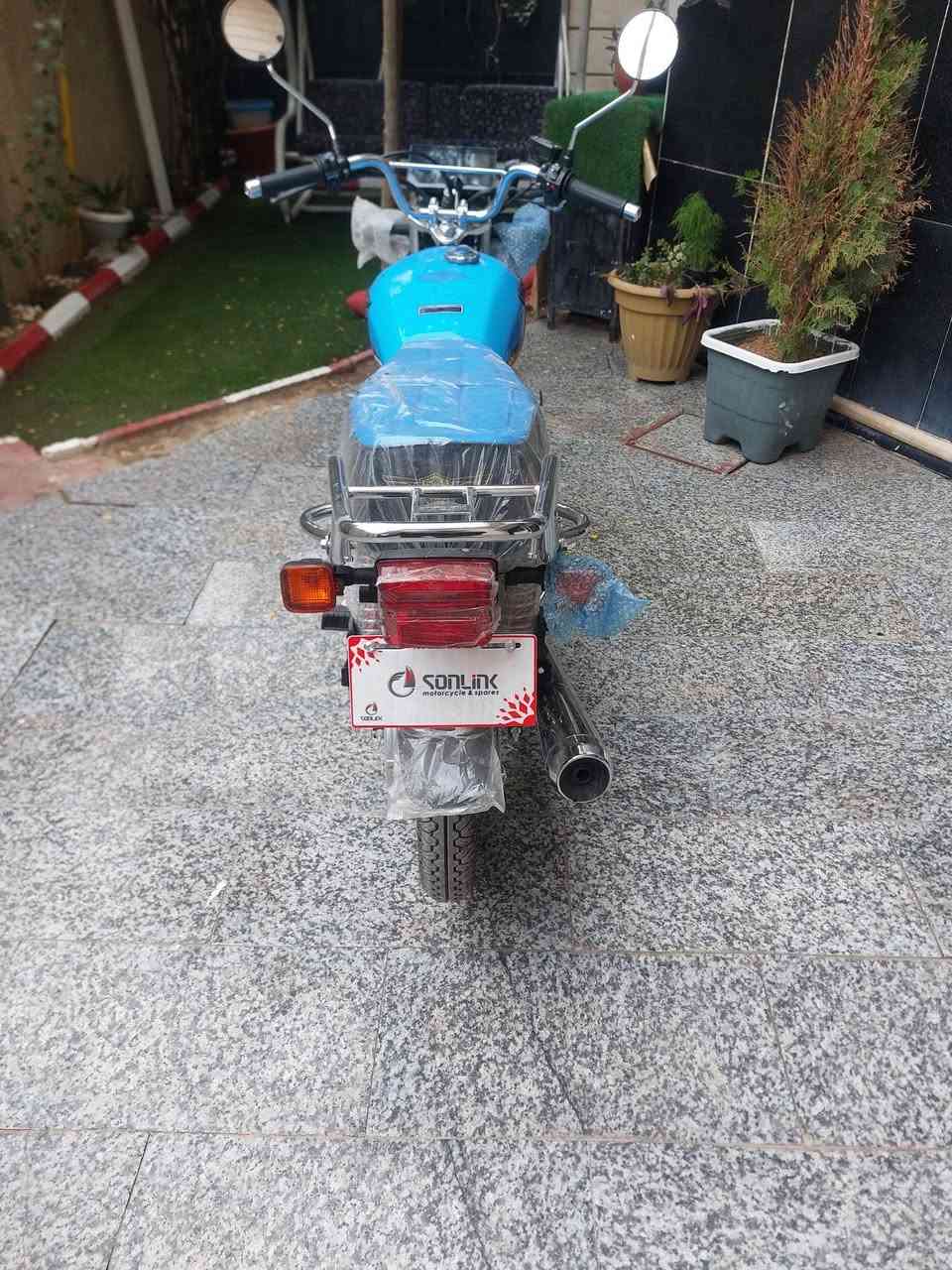 سلام عليكم دراجه تايكر للبيع لبارحه نزلته سعر ٨٥٠ مكاني بغداد بوب الشام
***********
