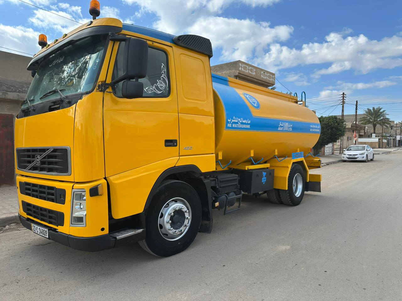 للبيع 
تنكر فالفو شيطان 
موديل 2002
رقم وفحص وهزه جديد أربيل
تانكي 16 ألف 
تخم تاير باتريات جديده 
كهربائيات جديده
محرك إنجكتر
كير 4/4
محرك خيط بخار 
رقم صاحب السياره 
*********** أبو كرار
