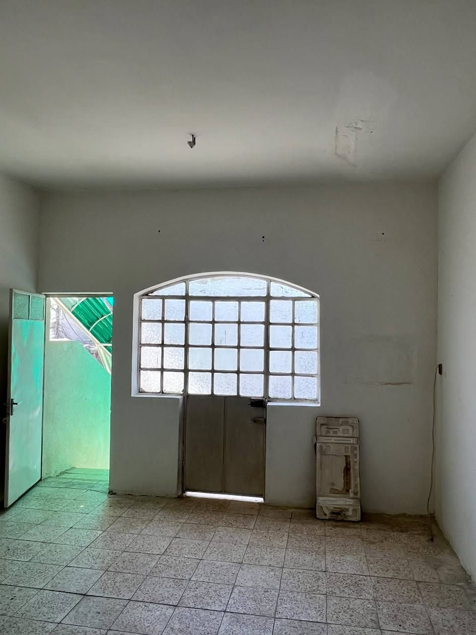 مشتمل طابق أول للأيجار في حي الخضراء يحتوي على 

غرفة منام مع صاله كبيره ومطبخ وصحيات 

للأستفسار الأتصال على الأرقام التاليه 
***********
*********** واتساب 

أو مراجعة مكتب عقارات ابو يوسف الواقع في حي الخضراء شارع معهد النفط قرب مطعم سيد صباح الياسري 

كما نستقبل جميع عروضكم وطلباتكم التجاريه والعقاريه
