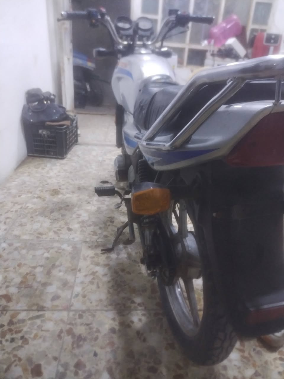 سلام عليكم دراجه كلك مكفوله من السرقه ديون مديل 20 البيع السعر ٥٠٠اوبيها مجال ***********
