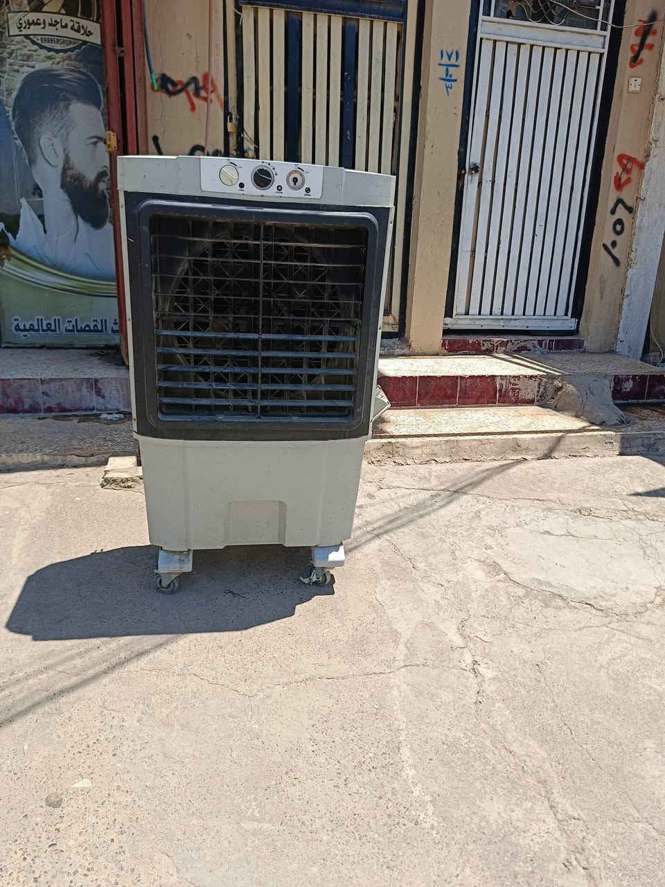 كونڤيرا للبيع شرط شغاله المكان حي الانتصار شارع 60 عالشارع العام السعر50 شراي اتصل ***********
***********
