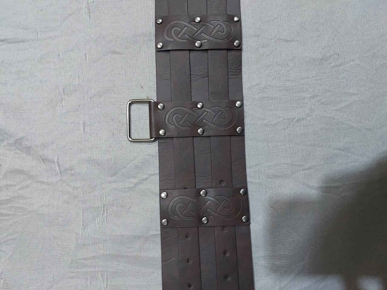 للبيع حزام عريض سعره ب 10


**إذا كنت صاحب هذا الإعلان وتريد حذفه لأي سبب، رجاءا أرسل رسالة إلى الدعم الفني**