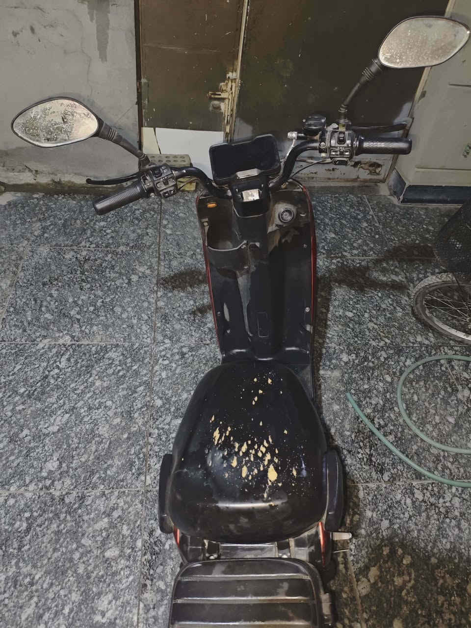 الدراجه شحن ٥ بطاريات
سويج وبصمة
مانع سرقة
ملف ١٠٠٠
سرعة ٤٠ حقيقي
سعر 250
للاستفسار علي مهند ***********
