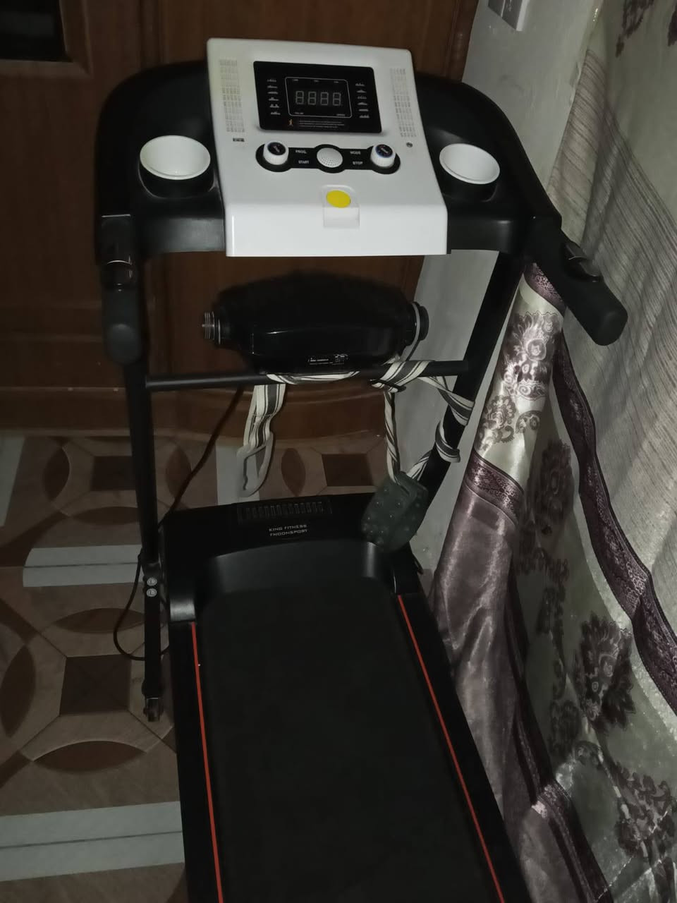 معرض ب١٥٠ وجهاز جري ٢٥٠ وبيهم مجال الشراي يتفضل خاص


**إذا كنت صاحب هذا الإعلان وتريد حذفه لأي سبب، رجاءا أرسل رسالة إلى الدعم الفني**