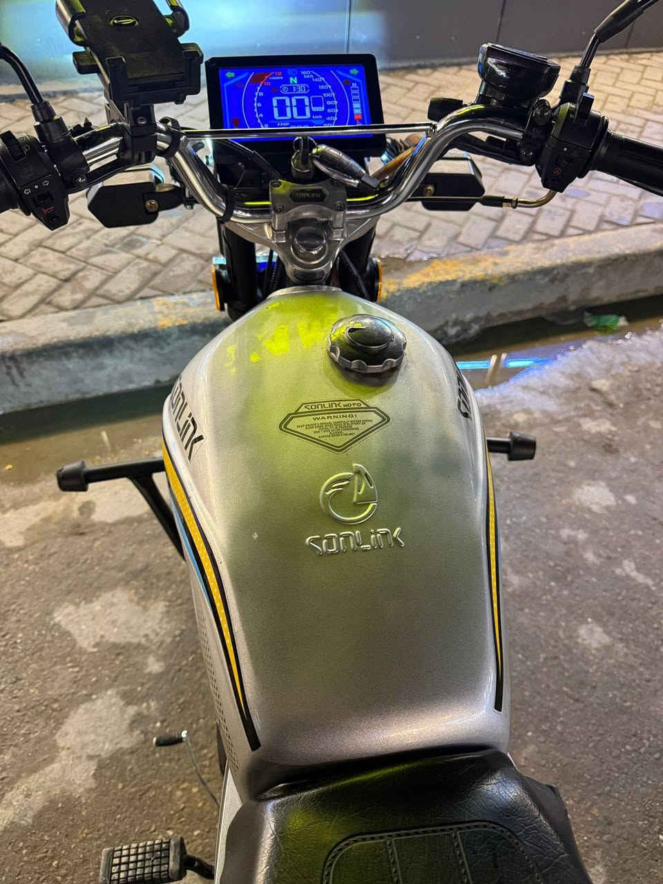 سلام عليكم دراجه للبيع موديل 2025 cbf ضاغطه وزنجيل انسه الرجه معدل يخبل اوراق موجوده تشغيل عن بعد الدراجه نضيفه كولش السعر 850 مجال بسيط
العنوان بغداد الدوره ابو طياره
***********
