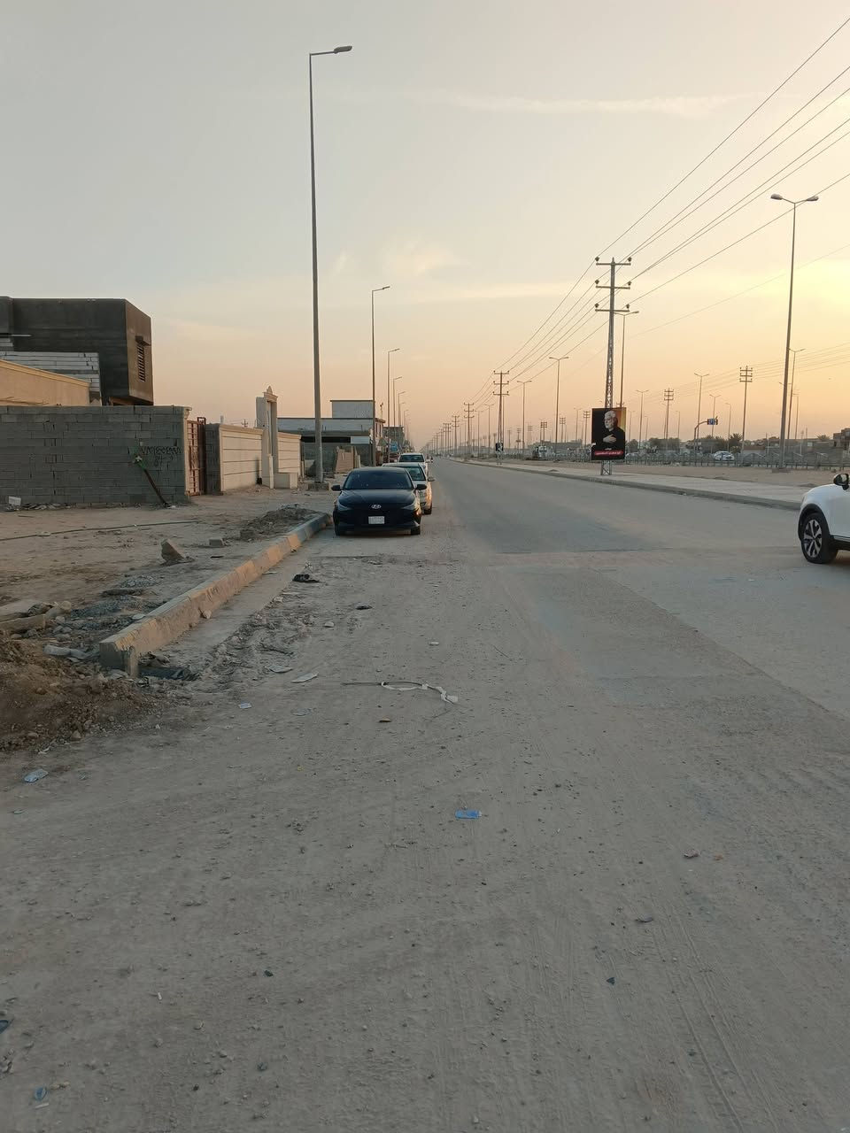 يالله بسم الله الرحمن الرحيم اليوم نعرضلكم عقار تجاري للبيع المساحه 465متر في منطقه الشبانات على الحولي مآل أبو مهدي المهندس قبل النزله الاخيره واجه 20ونزال 23تباع كلها أو نصفها أو على شكل 100متر الاستفسار عن السعر ***********او***********
