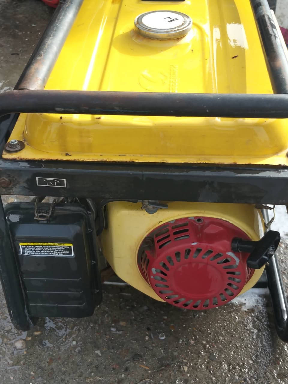 مولدات عدد2على شغل للبيع مكاني بغداد قرب لبسمايه ***********/***********/سعر لواحد 100 الف
