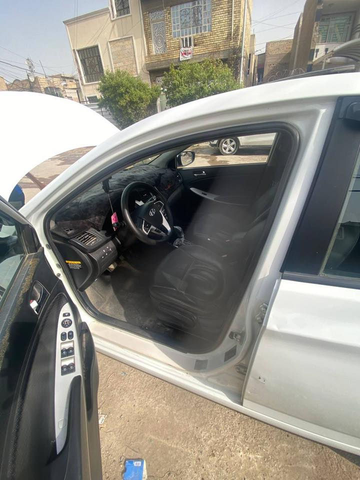 السلام عليكم .. للبيع فقط
هونداي اكسنت 2014 فول مواصفات
ماشية 79 كيلو حقيقي
خليجي كوري مواصفات و استيراد خاص اعلى فئة بالاكسنت رقم بغداد بأسمي
محرك 1600 + كير اوتو ( مكفولات )
مكفولة من الضربة والصبغ والتبديل تبريد ثلج ، صدر جديد
مواصفاتها /
1- بصمة ابواب وتشغيل
2 - تبريد بيانو
3 - فتحة سقف
4 - كراسي وابواب جلد بلادي
5 - مري شفط مع القفل والفتح
6- تدفئة مقاعد
7 - تدفئة مقود
8- ترحيب ذكي
9 - شاشة خرائط + كامرا بلادي
10 - حساس خلفي بلادي
11 - شاشة معلومات وسطية
12 - لايت اوتو مع حاجب + عدسة
13 - ويل كب بلادي + 4 دسك
14 - نظام ECO الاقتصادي
15 - نظام مانع التزحلق
16 - اشاير بالمري
17 - تحكم مقود جهتين ... وبعد بيها هواية مواصفات
 ***********
مكان المشتل التفيده يتصل
