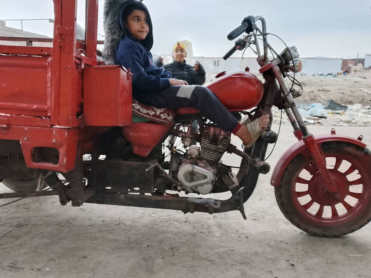 سلام عليكم ستوته لبيع ام تي ار  ادوات مكفول من حرام سعره 400 عنوان بصره صبخت العرب رقمي ***********
