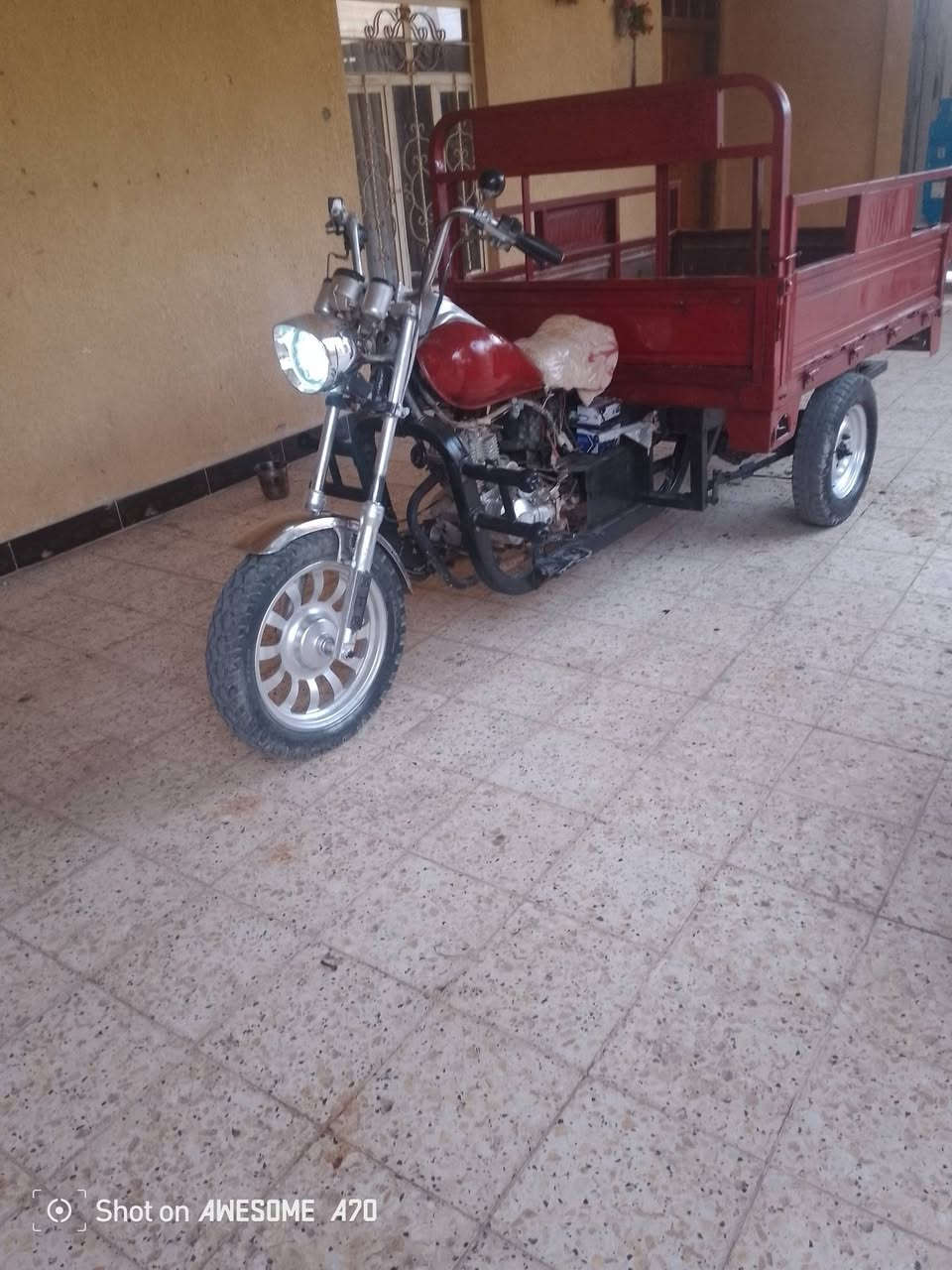 سلام عليكم ستوته اللبيع مكفوله وراق صولي كله جديد ستوني معمره ما ناقصه شي سلف هندر
المكان ميسان قلعه الصالح السعر 800 وبيه مجال
***********
