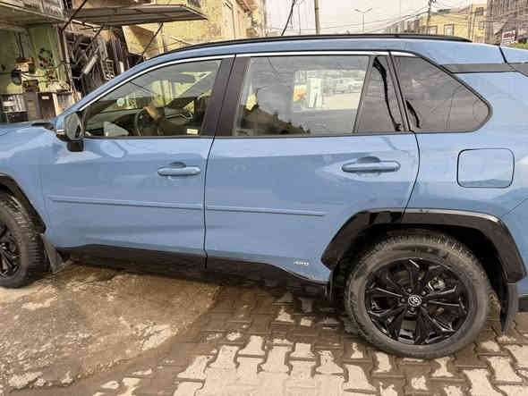 RAV4 SE  2023
وارد اميركي
فول مواصفات
فتحه سقف
شاشه كبيره
تشغيل بصمه
بصمه ابواب لمس
سايد بريك كهربائي
انضمه قياده
نظام اوتو هولد
تحكمات ستيرن
كامره خلفيه
رادارات
كشنات جلد و تدفئة 
كشن امامي كهرباء
كشنات خلفيه قلابه
جنطه كهرباء
ماشيه 28 الف
حادث جاملغ و و صندوك بدون ايرباك
السعر : 230$
العنوان : بغداد الحريه
للاتصال ***********
