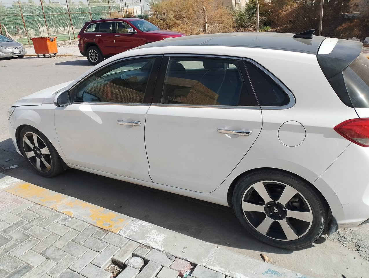 النترا هاشباك موديل 18 رقم واسط
محرك 1800 جي دي اي  السيارة فول مواصفات بنوراما 
ماشية 119 الف 
مكاني كربلاء 
السعر 95
***********
