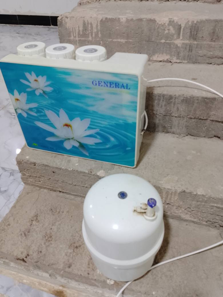 فلتر ماي نظيف مال شركه  مستخدم شهر واحد شغال السعر 75 وبي مجال للشراي للاستفسار اكثر الاتصال على الرقم التالي *********** بي وتساب عمارة, ميسان
