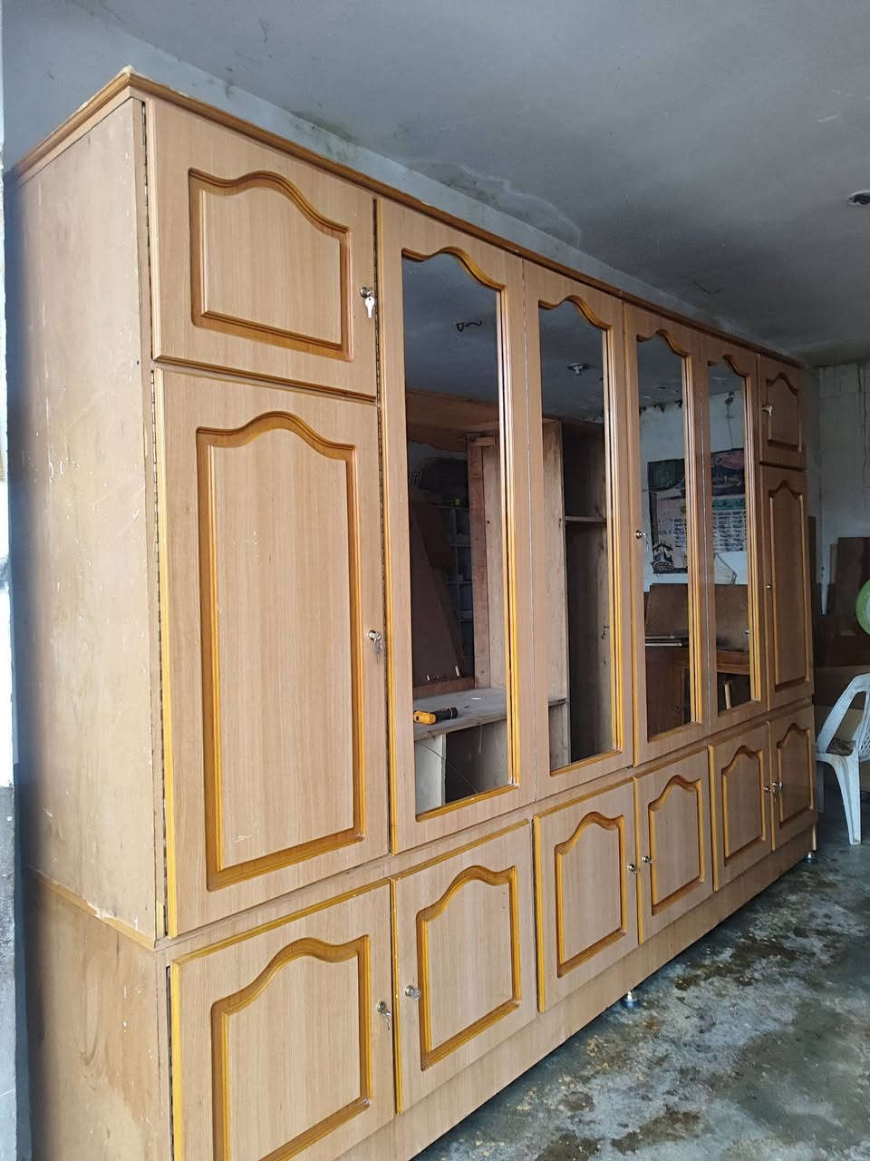 #كلاري مقبط 3 وربع شغل اسليمانية خشب عراقي درجة اولى نضيف حيل ما بي كل عيب نضافه فول .

#الرقم ***********
