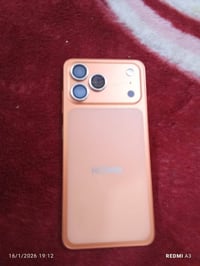 هوت وايف ١٧ بروماكس • ١٢٨ • ٨