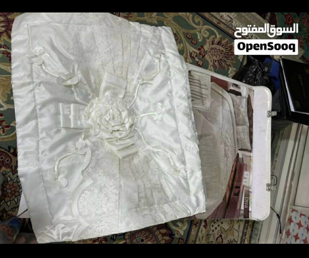 فرشه جديده ونظيفه مفروشه مره وحدة بس سعرها 70وبيها مجال للشراي المكان حي الجهاد بغداد  

📏 
#للبيع_بالعراق
#عروض_بغداد
#بيع_وشراء_عراق


**إذا كنت صاحب هذا الإعلان وتريد حذفه لأي سبب، رجاءا أرسل رسالة إلى الدعم الفني**