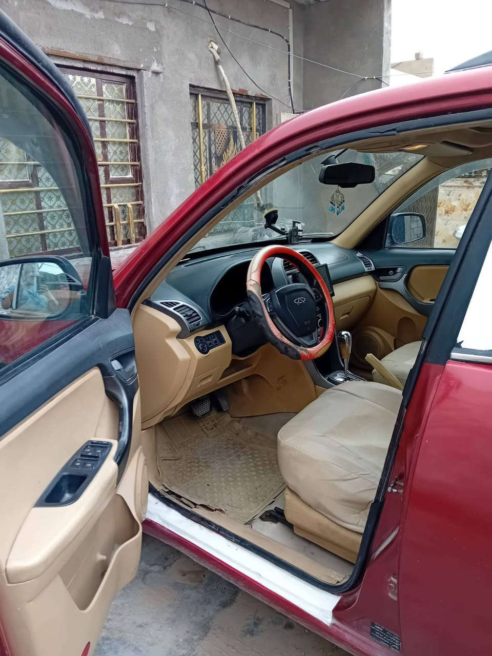 سلام عليكم سياره تيكو 2013للبيع سياره حلوه مال بيت خير من الله رقمه بصره جديد بسمي سنويه تنتهي 2030 بي خياسات قليله كلش تبريد وي سويف مكفوله من حادث وعيب شرعي دوشمه جديده وكير جديد توني جاده تخم تأيرات جدد لايت زنون رقم هاتف *********** عنوان شعيبه محطه القطار سعر 50 وبيه مجال قليل
