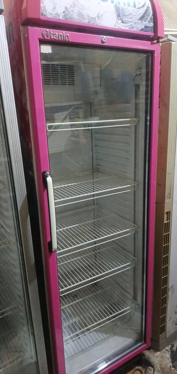 عارضات للبيع
المكان جكوك الاساتذه
السعر 250الف
***********
