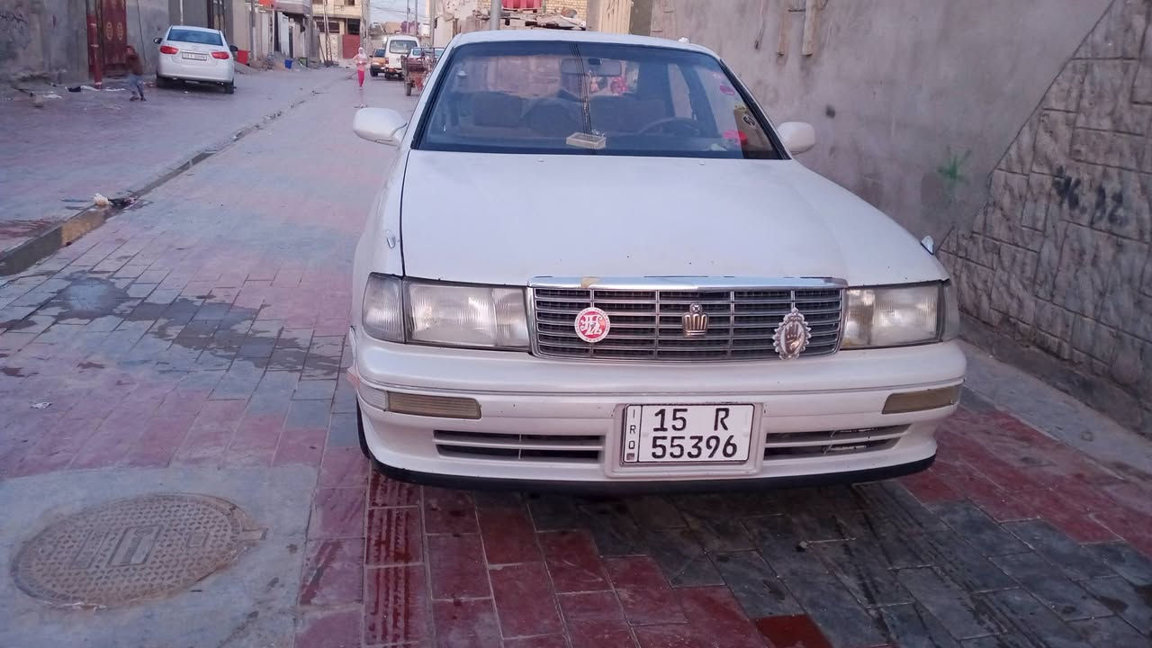 سلام عليكم بطه للبيع سياره مقفوله من كل شيء سياره بلاديه على وضع الشركه السياره بدون صبغ بيها طخه خفيفه بالشامله للخلف سعر 55 وبيها مجال شيء قليل حق الجيم مكان كربلاء حي النضال السياره متوازي على بيعتها سلام عليكم***********
