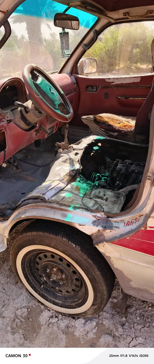 انتباه  !!!   مكلف بالنشر 
دفع الله ما كان اعظم   التفاصيل واضحة كدامك والصور للسيارة فاتون موديل 12 رقم قادسية سنوية ساقطة راعيها موجود بس ما واصلة السيارة حلوة ومرتبة ومعمرة جديد ضررها بسيط مثل ماتشوف كدامك بالصور حرق قليل بالكهربائيات باتري جديد حدادية 70 بالمية و مكينة وكير واكسن جديد تخم تاير قبل 5 ايام شادة مكان السيارة حلة رارنجية قرب جامعة بابل السعر 25 ورقة وبيها مجال للطيبين  غير متواجد على النت اتصال فقط  اتصل وبيك خير وادلل  ***********
