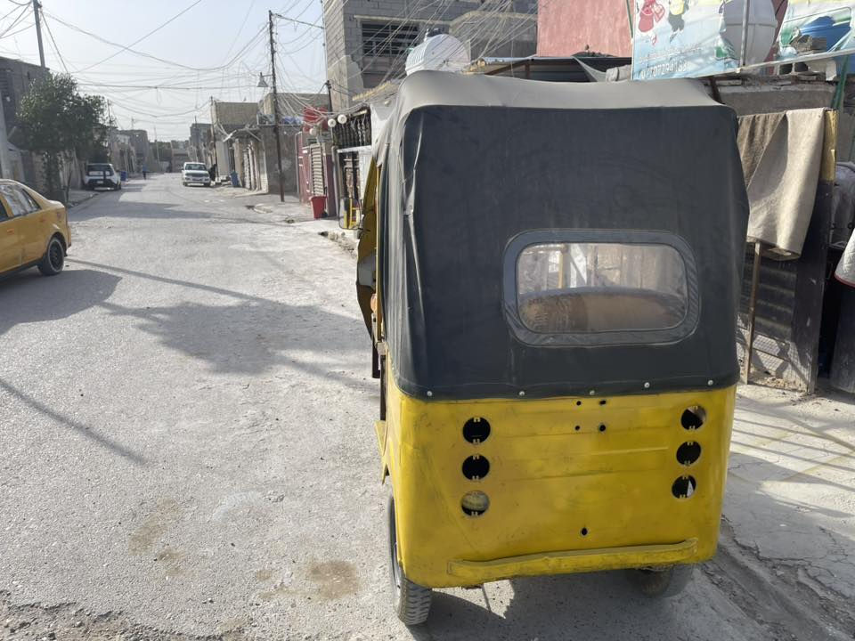 السلام عليكم تكتك للبيع مكينة ستوتة شادلهة كاملة نكرة سلف هورن لايت زنون أوراق موجودة رايدها ب850 وبيها مجال مكاني بغداد مدينة الصدر 
***********
