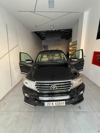 لاندكروز • ٢٠١٣ • بدون صبغ
