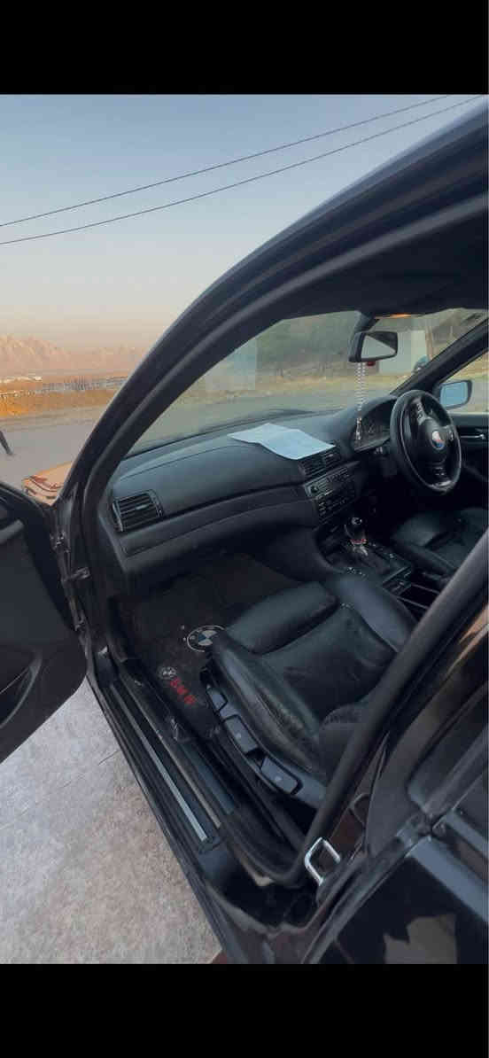 Bmw e46 525 مەکینە دەبڵ دیجیتاڵ 
مەنەفێست کامل مواسەفات گێڕ و مەکینە بەشەرت ئۆتۆماتیک 
مۆدێل ٢٠٠٣ سەیارەکە نموونەیە لە جوانی لەوە هەبوو بڕۆ ئەوە بکڕە  
نرخ..٣٣
شوێن ..ڕانیە 
*********** رانية, السليمانية
